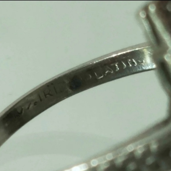 Antique Art Deco Diamond Platinum Ring - Picture 4 of 4